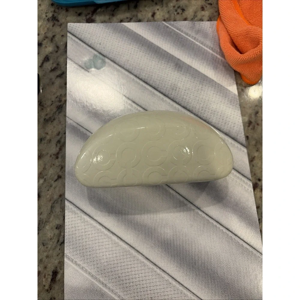 Coach Large White Clamshell Sunglasses Eyeglasses Case